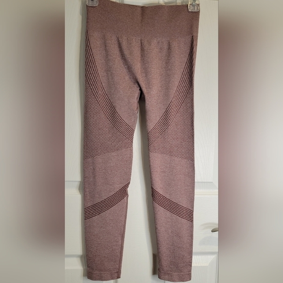 Ladies Leggings - Picture 2 of 5